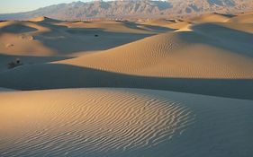 Stovepipe Wells Village